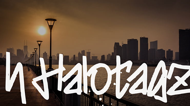 h Halotagz Font